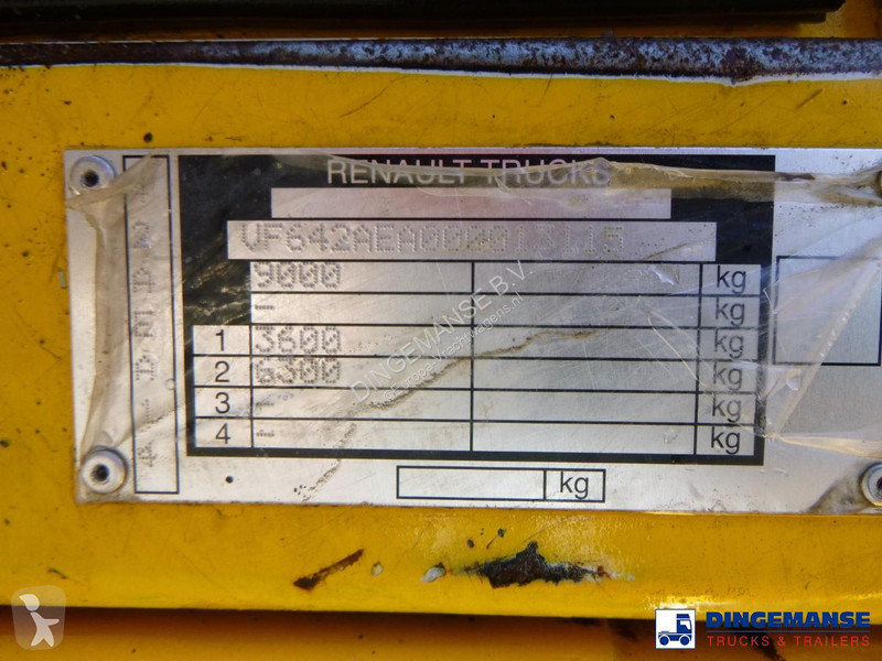 شاحنة Renault 180 dci 4x2 fuel tank 5.1 m3 / 1...