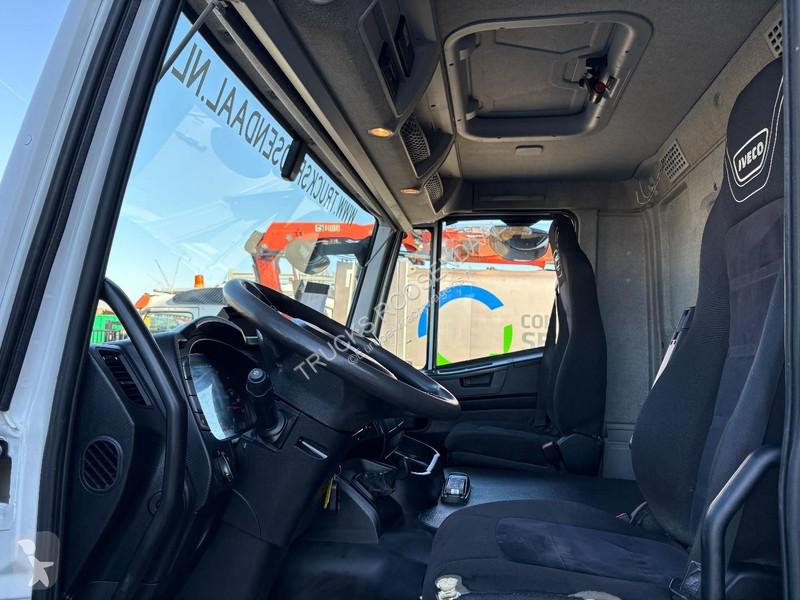 شاحنة Iveco 420 X-WAY + HMF 5020K-RCS 6x...
