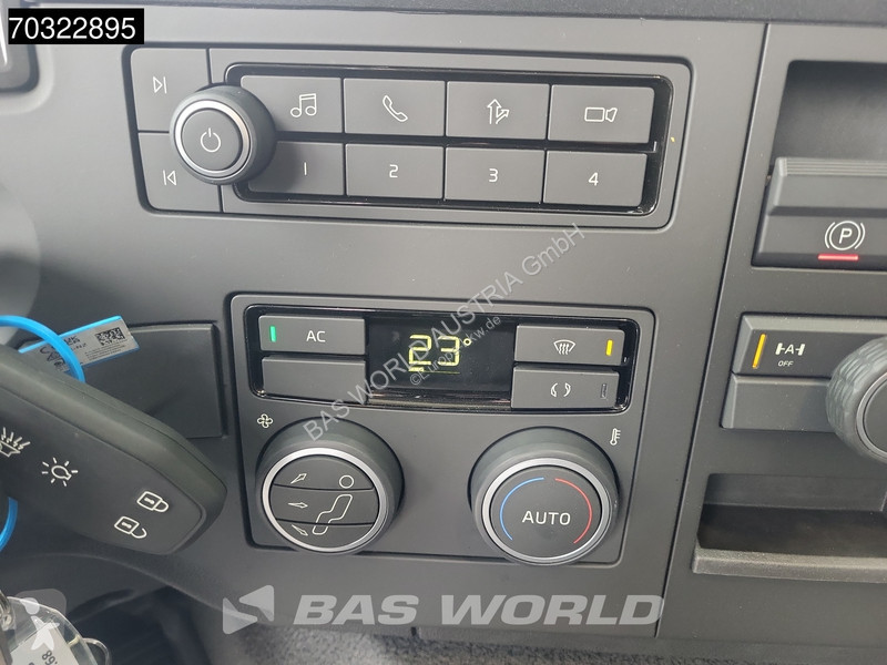 Kamión Volvo 460 8X6 19m3 KH-Kipper VEB LED...