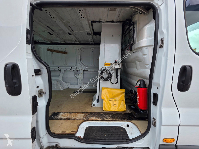 شاحنة Opel Vivaro 2.5 CDTI / Versalift ET-30-NE-XS