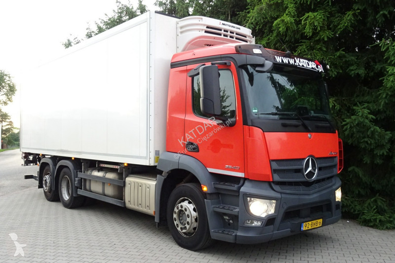 شاحنة Mercedes 2840 syp euro 6 kontener...