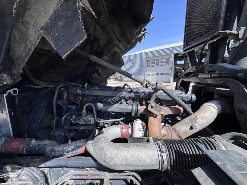 شاحنة Iveco MP410E 42H