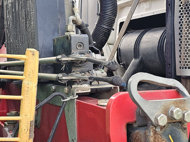 شاحنة MAN 26.400  6X4H-4 EEV HMF CRANE