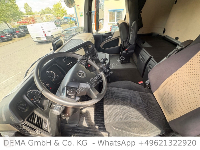 شاحنة Mercedes...