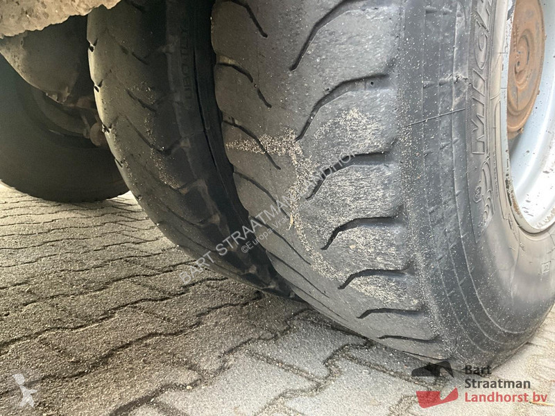Lastbil Ginaf X5250 TS 10x4 met geisoleerde...