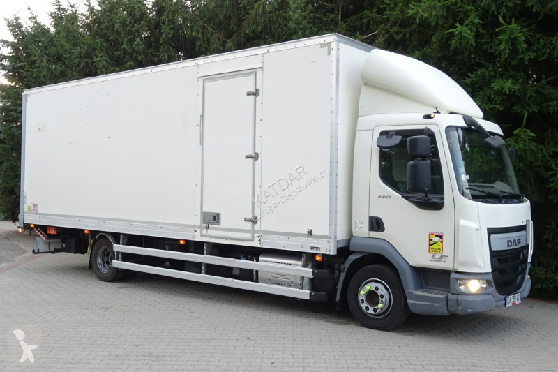 شاحنة DAF LF 220 Euro 6 kontener 18p winda...