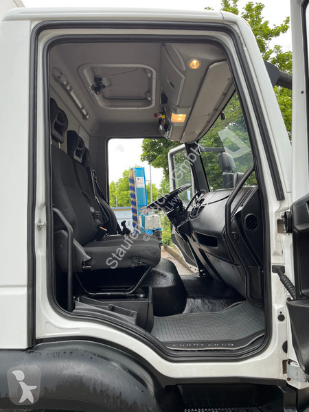 شاحنة Iveco EuroCargo E-250...