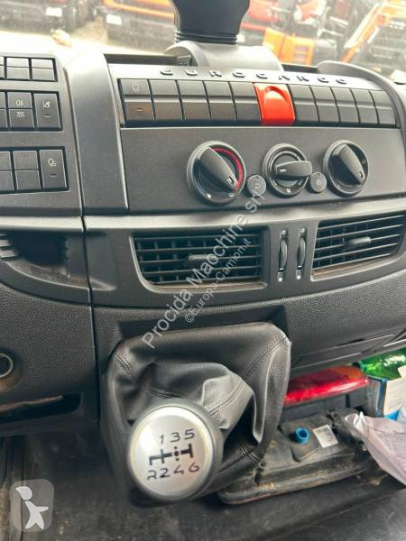 شاحنة Iveco