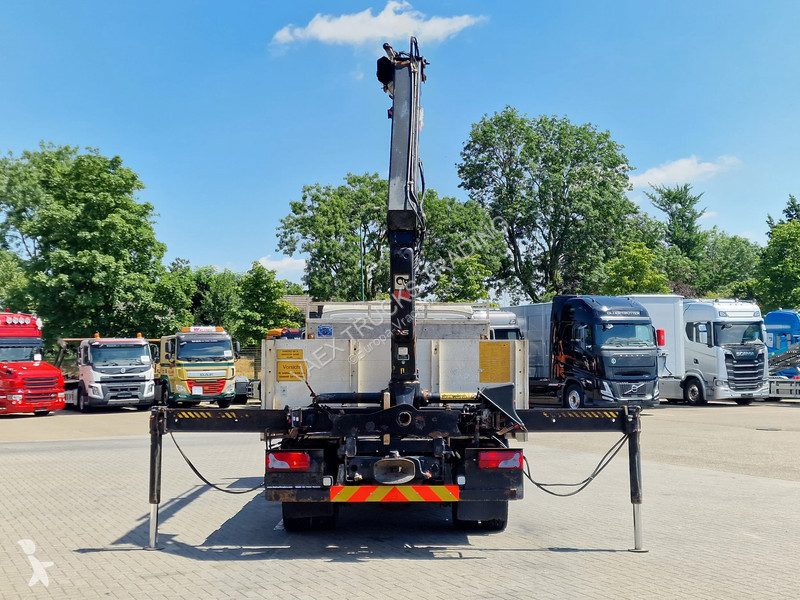 شاحنة MAN 12.210 - HIAB 077 DUO Crane / Grua -...