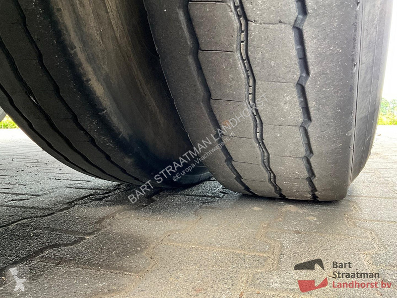 Lastbil MAN 10x8 bladvering, handgeschakeld met...