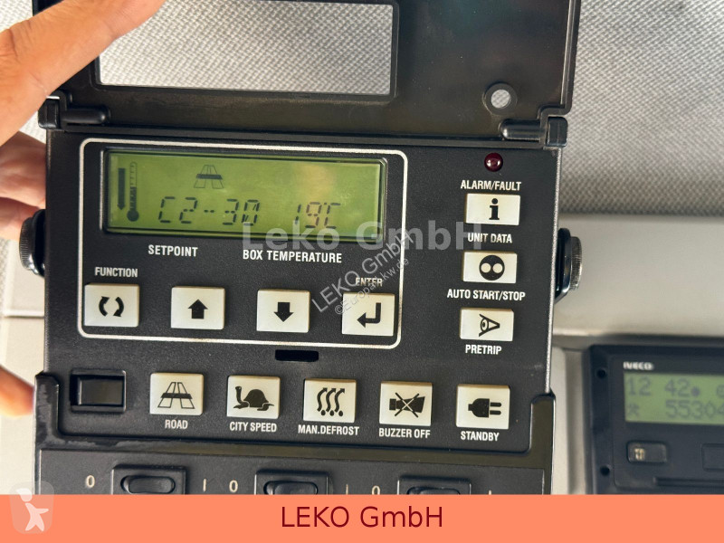 شاحنة Iveco 190E28 Mit Carrier Sp 1150Mt