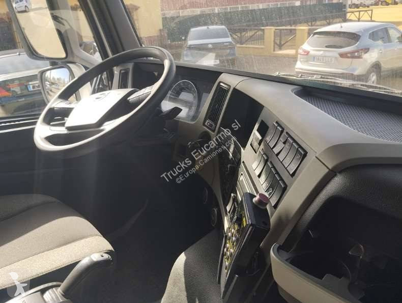 شاحنة Volvo