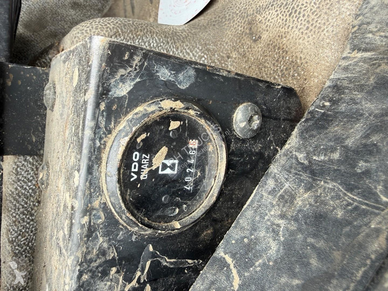 شاحنة Renault 370 6x4 Vacuum tank 12,000...
