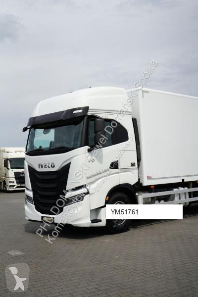 Camión Iveco / 420 / E 6 / KONTENER + WINDA /...