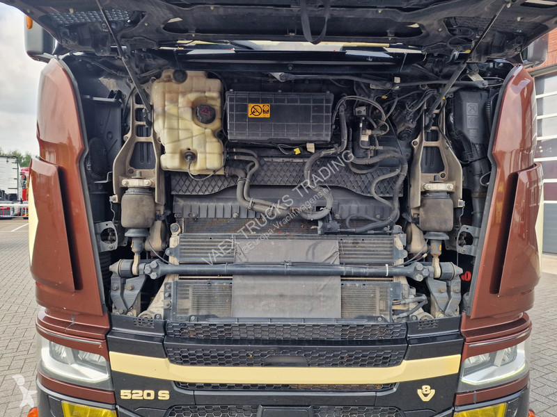 شاحنة Scania S520 V8 NS - full air - retarder-...