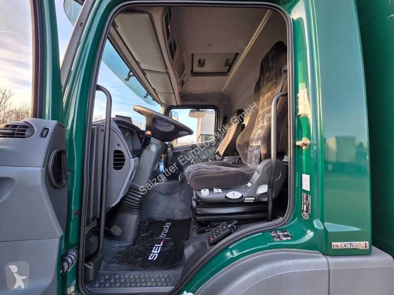 شاحنة Mercedes 1229