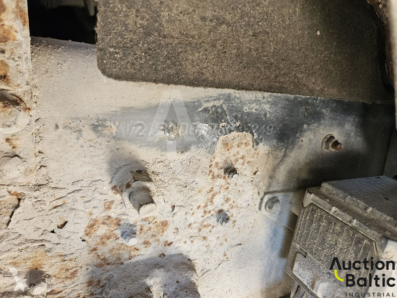 Betonárske zariadenie Volvo 480 8X4