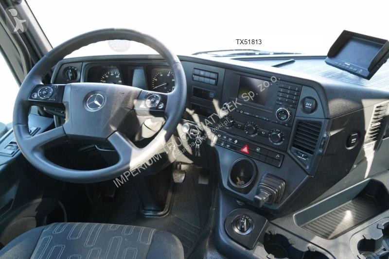 Betonárske zariadenie Mercedes AROCS 3240