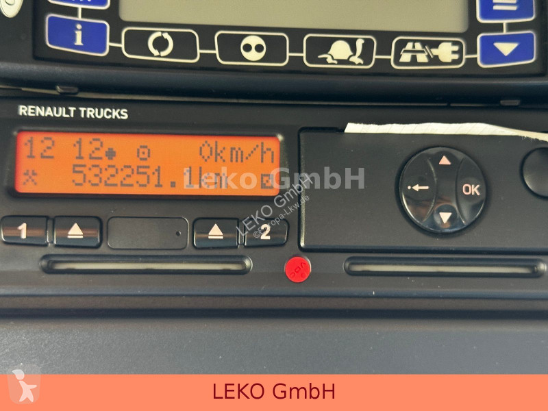 شاحنة Renault D Mit Carrier Sp 850