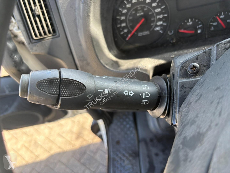 Грузовик Iveco 120E28 + DHOLLANDIA LOADLIFT +...