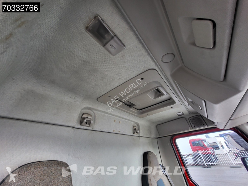 Camion Volvo 210 4X2 12tonner 1500kg...