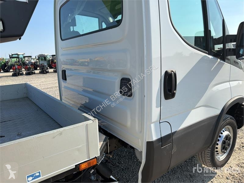 Camion Iveco 19-8,5 HQ 19 m on Iveco 35-140...
