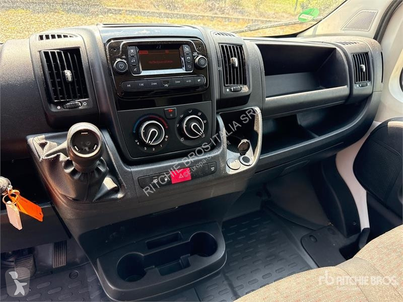 Camión Opel 2.2 103 KW KA L4H2 Van Truck