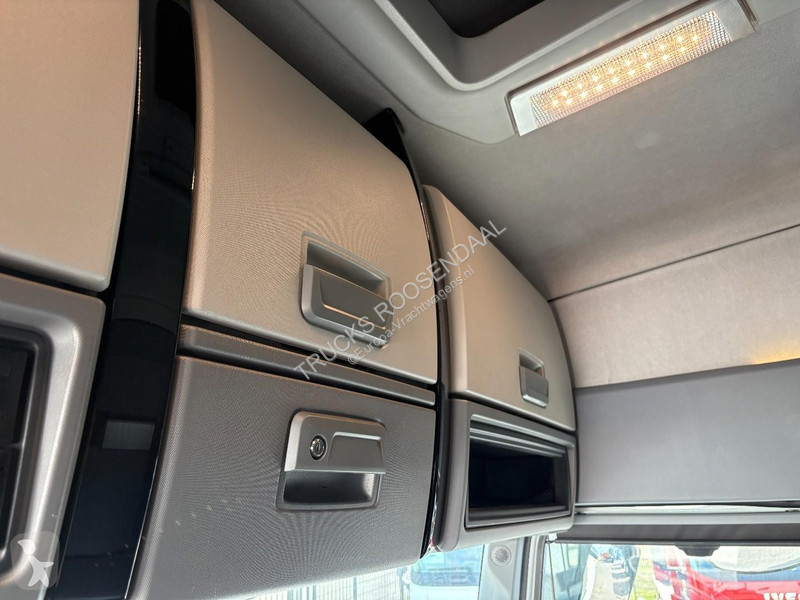 Camión Renault T 380 + 19t + lift + euro 6
