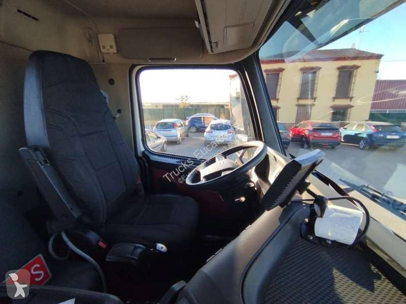 Camión Volvo 450