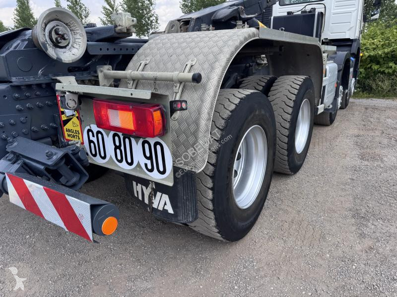 Volvo 420 truck
