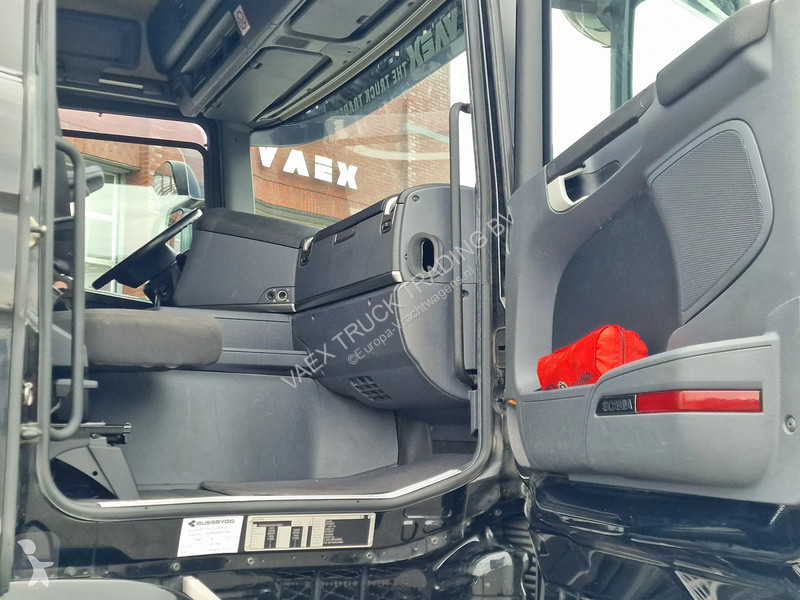 Camion Scania 320 4x2 - Bussbygg box - Full air...