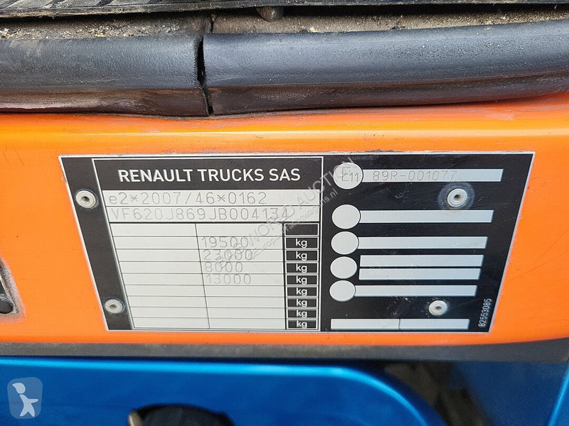 Камион Renault D D 320