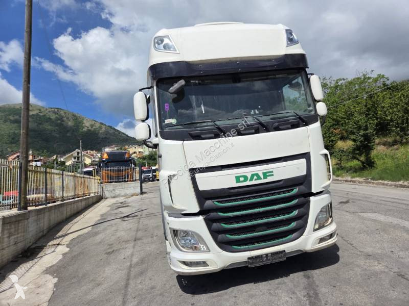 Camion DAF 440