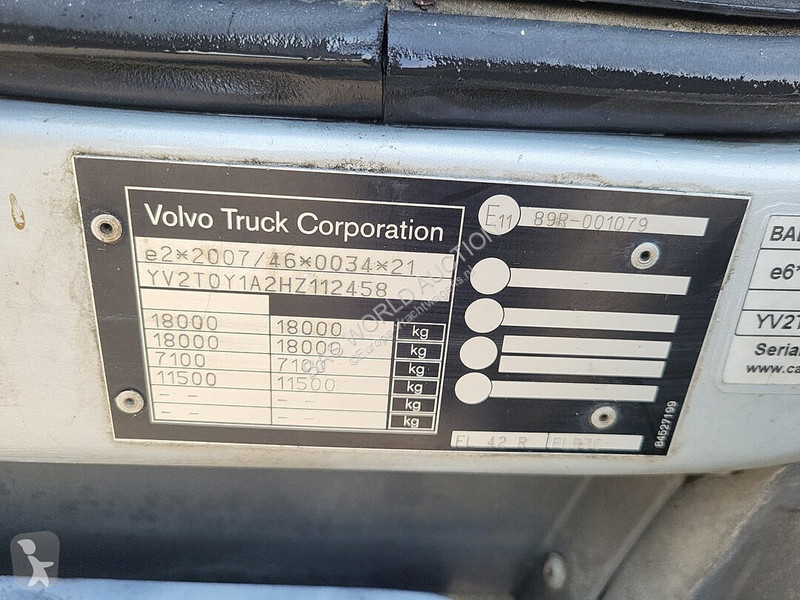 Camião Volvo 280