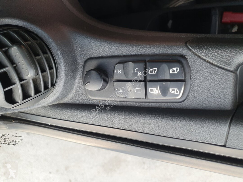 Lastbil Mercedes 1624