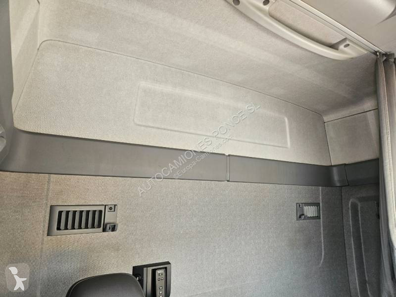 Lastbil Renault 430 P6X2 E6