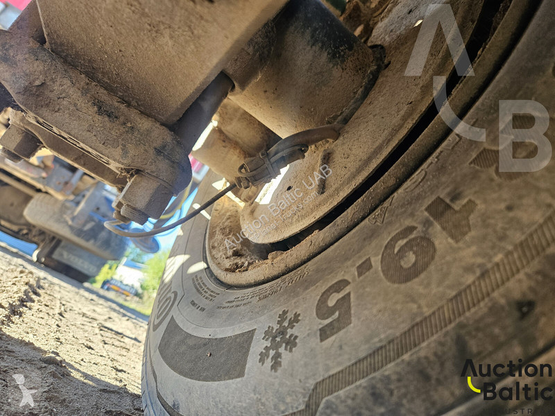 Volvo 540 truck