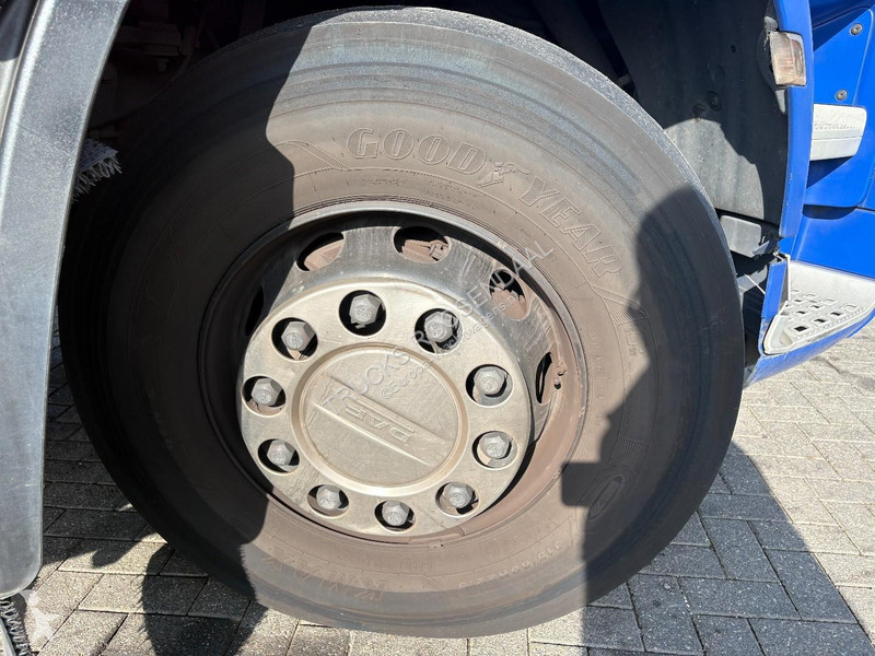 DAF 230 + DHOLLANDIA LOADLIFT + 19 TON + BOX...