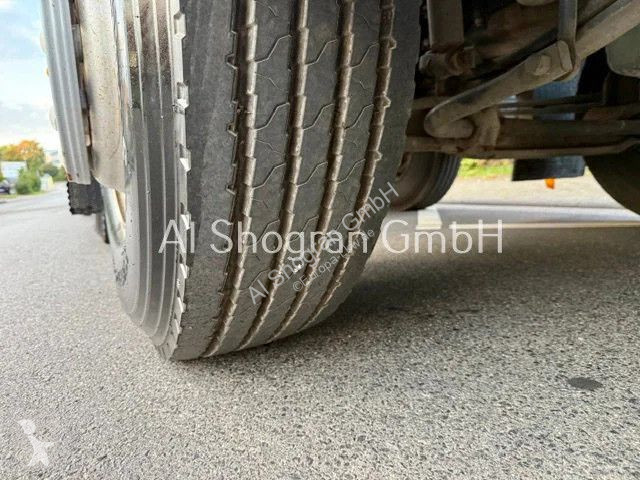 Kamion Volvo 460 / 8x4 / Voll Blatt / Euro 6