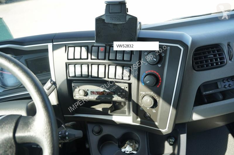 Kamion Renault / D 280 / CHŁODNIA - 6,7 M /...