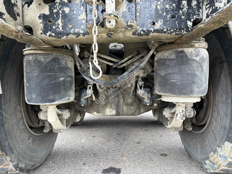 Kamion MAN TGA 8x4 Schwing Stetter 9m3 Concrete...