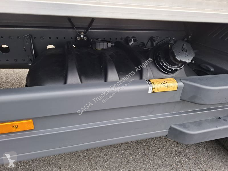 Kamion Mercedes 1530 Fourgon BigSpace 2.30M