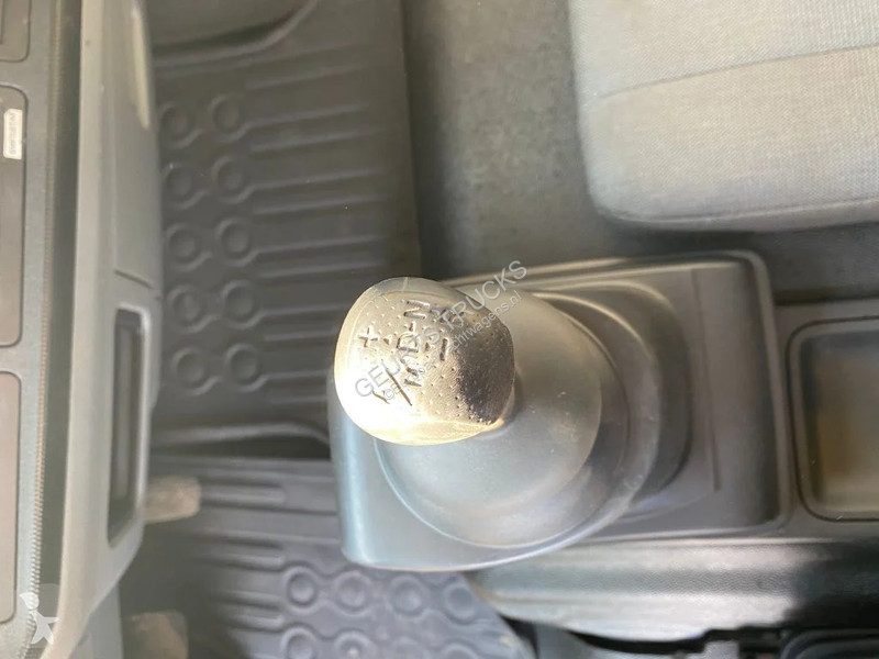 Kamion Renault D7.5 180 4X2 + PALFINGER PK 4...