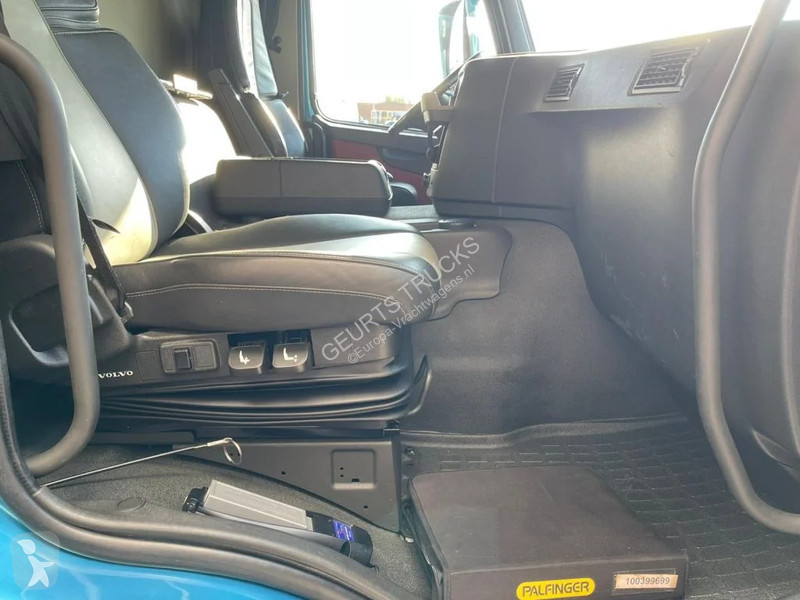 Kamion Volvo 500 8X4 TRIDEM + PALFINGER PK...