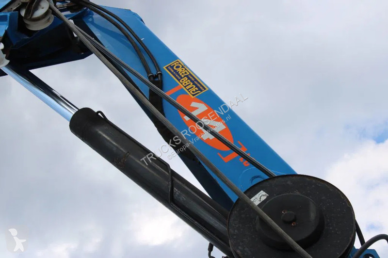 Camion Mercedes 2533 + 14t crane + 6x2 + REMOTE...