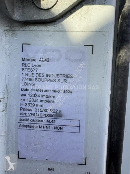 شاحنة Renault MAGYAR 18000L 5 CPTS PREMIUM...