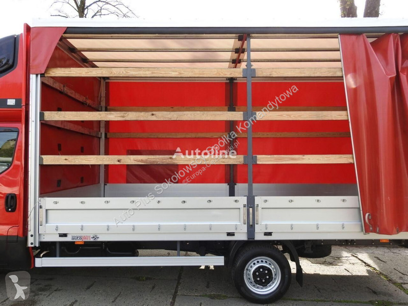 Veicolo commerciale Iveco DAILY 35S18 PLANDEKA...