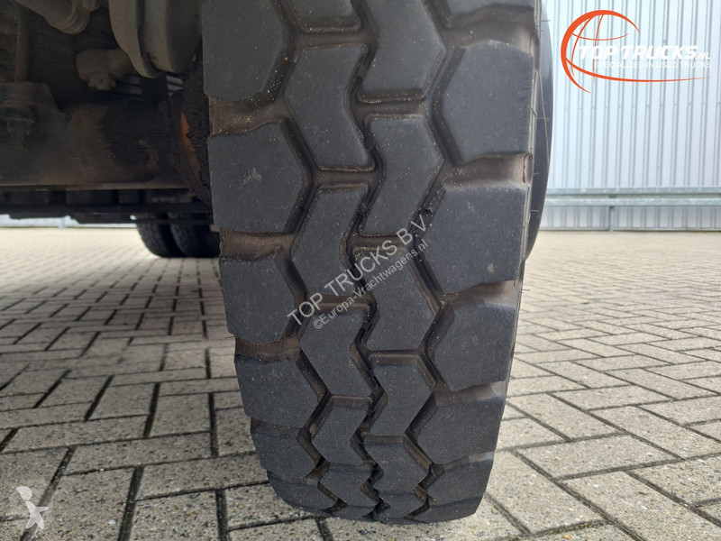 Kamion Mercedes 4x4 - 1.200 ltr...