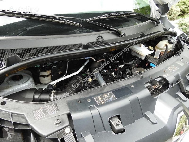 Autoutilitară Renault MASTER PLANDEKA 10 PALET...