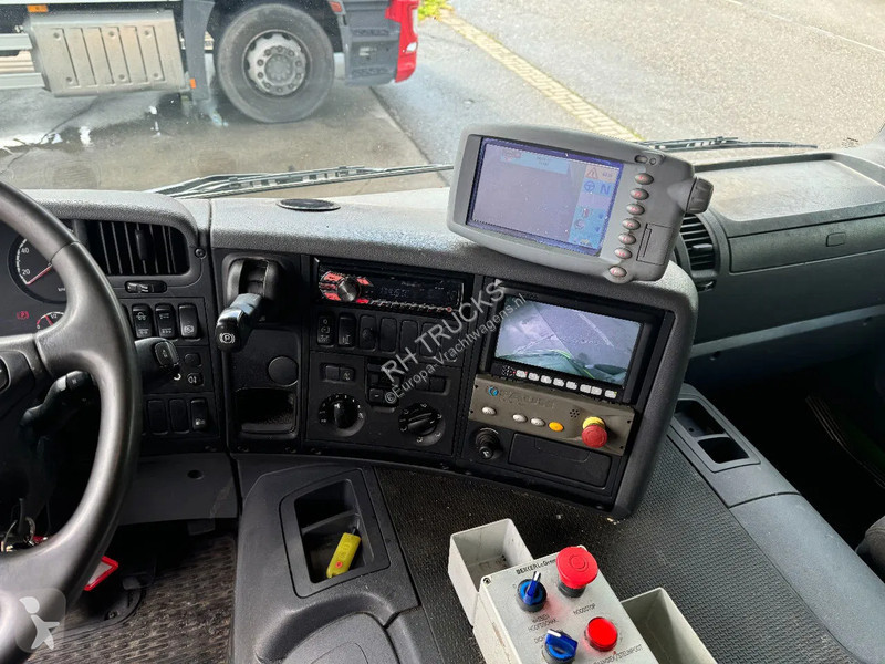 Kamion Scania P360 8X2 - HIAB 211BW-3 + FAUN...